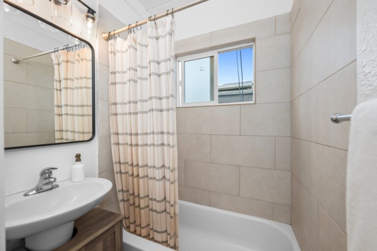 Casa Brisa bathroom with tub and shower