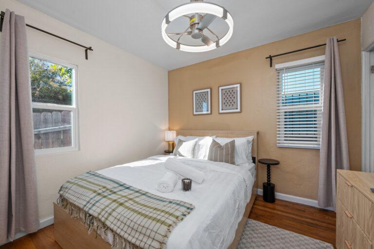 Casa Sol primary bedroom with queen bed